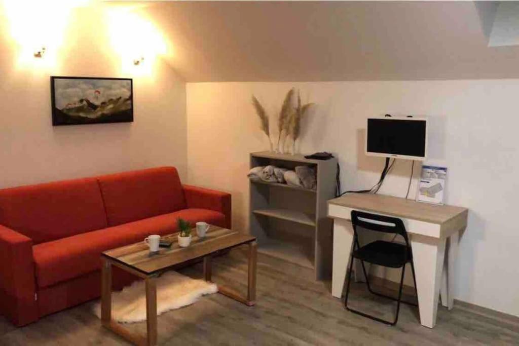 Au Bout Du Bois Piscine Sauna Hammam Accessible En Saison Et Le Logement Accessible Toute L Annee Les Deserts  Exterior photo